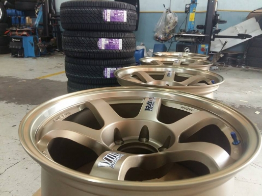 ล้อ TE37 ขอบ18 พร้อมยาง ACHILLES ชุดละ 29,000 บาทเท่านั้น