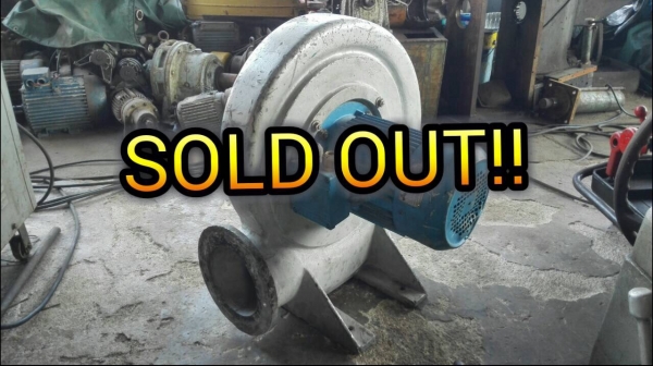 ===== Sold Out!! ===== โบวเวอร์เสื้ออลูมิเนียม 5.5 HP. 380V. 2850 RPM. สภาพสวย ลมแรง วิ่งเงียบ พร้อมใช้งาน.