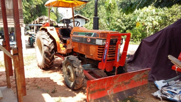 ขาย  L1-38 4WD