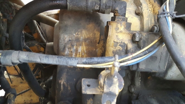 รถตัก KOMATSU  510.    ( มีขาย 2 คัน. )    สนใจติดต่อ  081 - 6079515