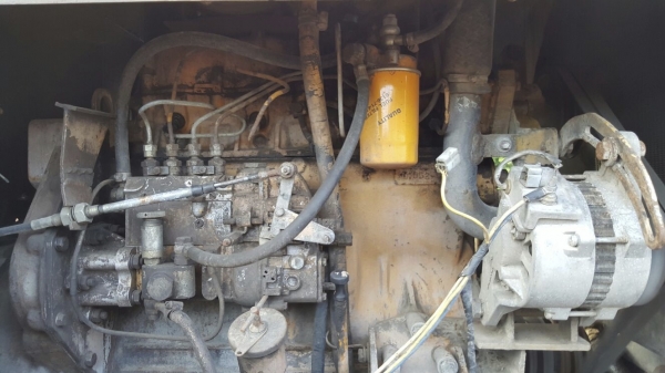 รถตัก KOMATSU  510.    ( มีขาย 2 คัน. )    สนใจติดต่อ  081 - 6079515