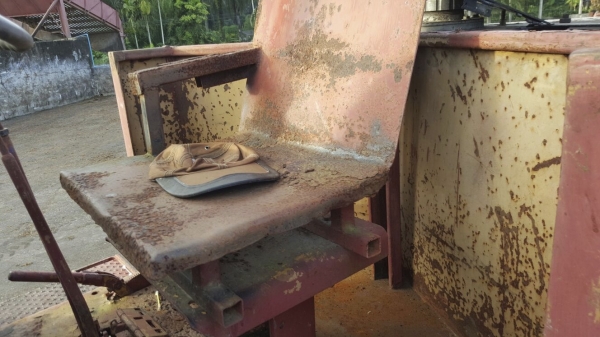 รถตัก KOMATSU  510.    ( มีขาย 2 คัน. )    สนใจติดต่อ  081 - 6079515