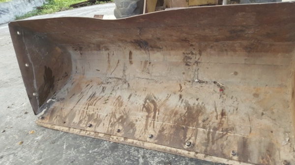 รถตัก KOMATSU  510.    ( มีขาย 2 คัน. )    สนใจติดต่อ  081 - 6079515