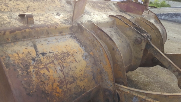 รถตัก KOMATSU  510.    ( มีขาย 2 คัน. )    สนใจติดต่อ  081 - 6079515