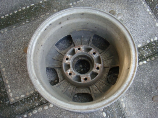 กะทะเดิมกระบะ6รู ขอบ14