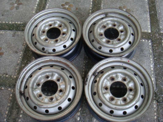 กะทะเดิมกระบะ6รู ขอบ14