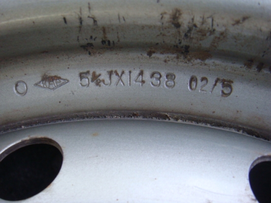 กะทะเดิมกระบะ6รู ขอบ14