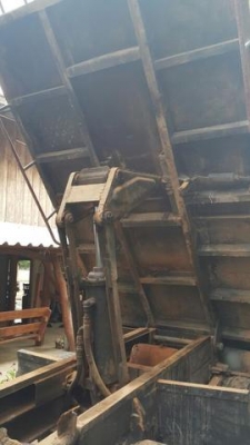 ขายรถ6ล้อดั้มพ์ 5 คิว HINO เครื่อง wo4d