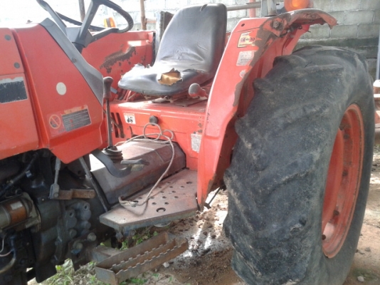 (จบการขายแล้วค่ะคุณสนั่น อ สังขะ จ สุริน จัดส่งเรียบร้อย)รถไถคูโบต้า  M 5000  พร้อมใช้งาน  เล่มติดมือ