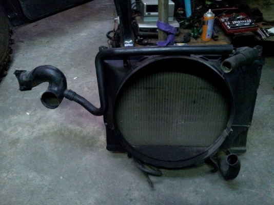 หม้อน้ำเบนซิน เกียร์ A/T Terrano I หลอดมิเนียม