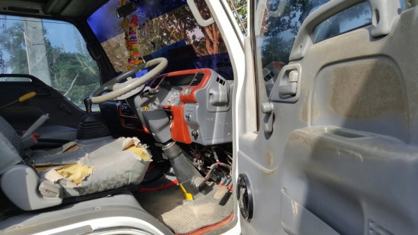 รถอีซูซุ 6 ล้อดั้ม NQR 175 แรงม้า. ปี 50     สนใจติดต่อ  081 - 6079515