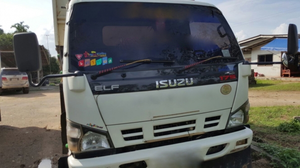 รถอีซูซุ 6 ล้อดั้ม NQR 175 แรงม้า. ปี 50     สนใจติดต่อ  081 - 6079515