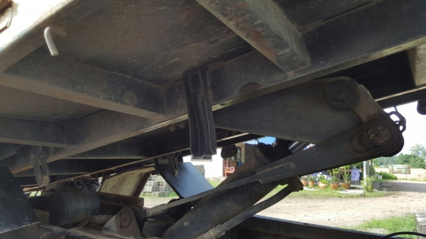 รถอีซูซุ 6 ล้อดั้ม NQR 175 แรงม้า. ปี 50     สนใจติดต่อ  081 - 6079515