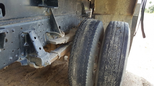 รถอีซูซุ 6 ล้อดั้ม NQR 175 แรงม้า. ปี 50     สนใจติดต่อ  081 - 6079515