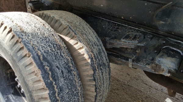 รถฮีโน่ 6 ล้อดั้ม FC9J 150 แรงม้า. ปี 53 ( * รถวิ่ง 9x,xxx กม. ) สนใจติดต่อ 081 - 6079515 รถฮีโน่ 6 ล้อดั้ม FC9J 150 แรงม้า. ปี 53 ( * รถวิ่ง 9x,xxx กม. ) สนใจติดต่อ 081 - 6079515