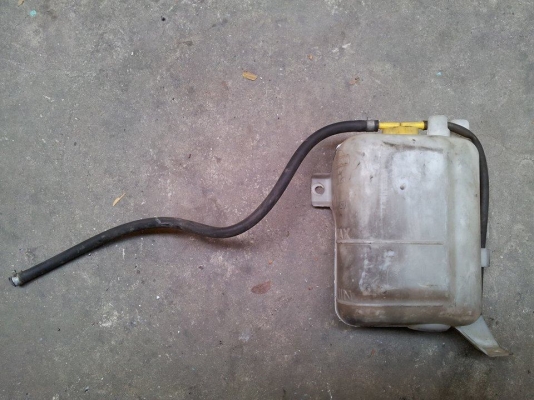 ถังพักน้ำหม้อน้ำแท้ Terrano I