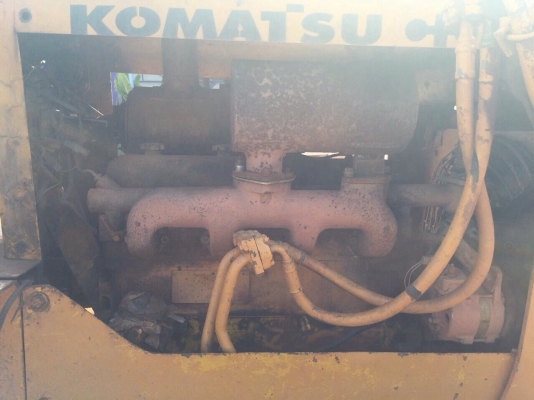 ขายรถแทรกเตอร์ KOMATSU D50A-15 ครัชนำ้มัน สนใจโทร 081-970-1072