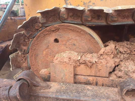 ขายรถแทรกเตอร์ KOMATSU D50A-15 ครัชนำ้มัน สนใจโทร 081-970-1072