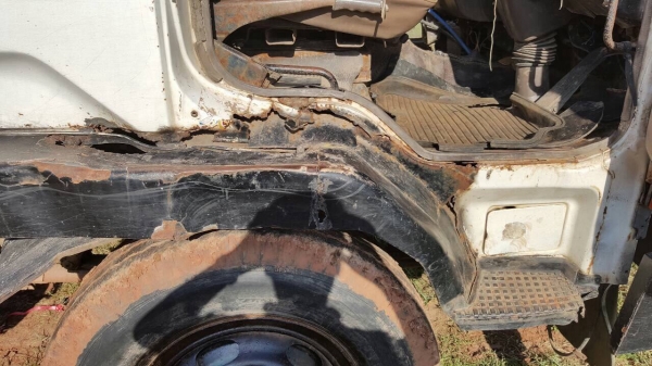 ขายไอ้หลง FN527M-A เครื่อง 6D16 195 แรงม้า คัสซีสวย เกียร์ 6 สปีด มีสโลว์กลาง กระบะไม่ค่อยสวยต้องได้ซ่อม ทะเบียนเต็มพร้อมโอนครับ ขายไอ้หลง FN527M-A เครื่อง 6D16 195 แรงม้า คัสซีสวย เกียร์ 6 สปีด มีสโลว์กลาง กระบะไม่ค่อยสวยต้องได้ซ่อม ทะเบียนเต็มพร้อมโอนครับ