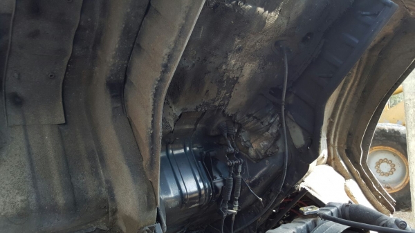 รถฮีโน่ 6 ล้อ FC2W  เปลื่ยนเครื่อง  175 แรงม้า. ปี 37   สนใจติดต่อ  081 - 6079515