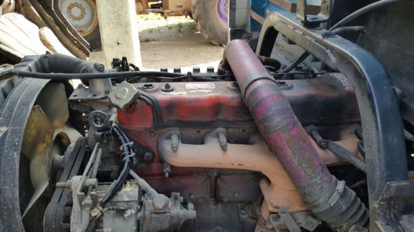 รถฮีโน่ 6 ล้อ FC2W  เปลื่ยนเครื่อง  175 แรงม้า. ปี 37   สนใจติดต่อ  081 - 6079515