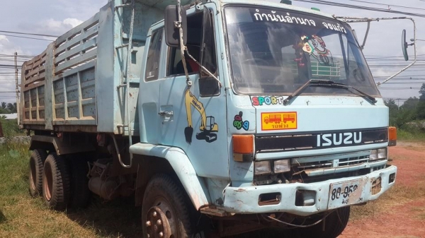 ขาย10ล้อดัมพ์นางฟ้า195 อีซูซุร็อคกี้FVZ32MZP-R แชชซีสวยช่วงล่างใหญ่ พ.เพาเวอร์ เบรคทิ๊ฟฟี่ เกียร์ZFสภาพวิ่งงานปกติ