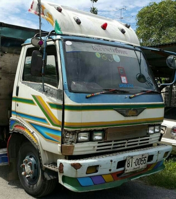 หกล้อ ฮีโน่ KM 779 WO4D-117 พ.เพาเวอร์ ยาง8.25 กะบะไม้ช่วงยาว 5.50ม สภาพดีพร้อมใช้ ทะเบียนพร้อมโอน