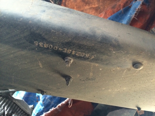 ขายซาก..6ล้อหัวลาก260แรง ปี53 NISSAN UD PKD215E-00035 เครื่องFE6 รถห้างแท้ๆ..มีเล่มทะเบียนพร้อม(ม.79) รถอุบัติเหตุ...พังทั้งคัน