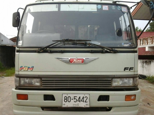 หกล้อ ฮีโน่ FF3HJLA 195 ปี39 ตู้แห้งช่วงยาว5.50ม สภาพดีสวยบางเดิมพร้อมใช้ ทะเบียนพร้อมโอน