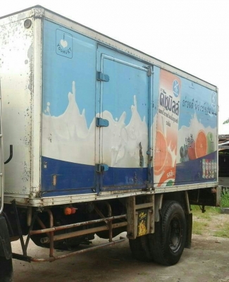 หกล้อ ฮีโน่ FF3HJLA 195 ปี39 ตู้แห้งช่วงยาว5.50ม สภาพดีสวยบางเดิมพร้อมใช้ ทะเบียนพร้อมโอน