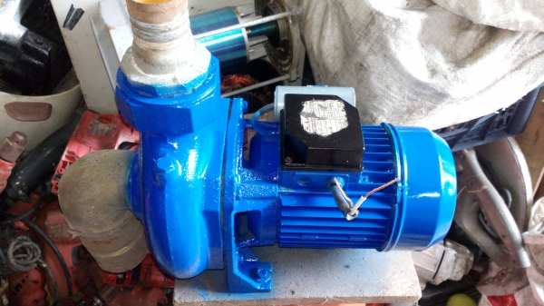 ขาย !! ปั้มน้ำหอยโข่ง ขนาด1.5แรง220v.ของitaly ท่อ3"พร้อมใช้งาน