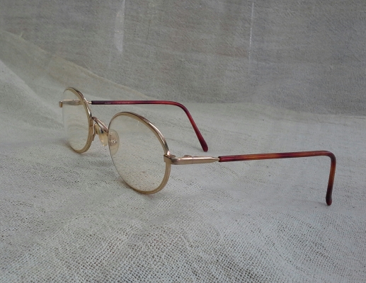 แว่นสายตาไททาเนียมบริสุทธิ์ Charmant made in Japan