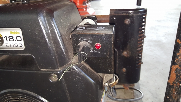 ปั้มน้ำ 18 แรง 2 สูบ สตาร์กุญแจ เข้าออก 3 X 3 นิ้ว ปั้มน้ำ 18 แรง 2 สูบ สตาร์กุญแจ เข้าออก 3 X 3 นิ้ว