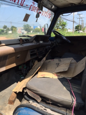 ขาย4ลัอโดยสาร NISSAN 85แรง สภาพดีมากๆ พร้อมใช้สุดๆ