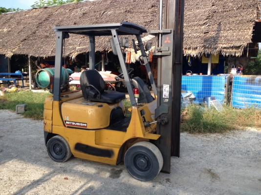 รถยกMitsubishi 1.5ตัน ติดแก๊สแล้ว เกียร์ออโต้ ยางตันสภาพดีครับ