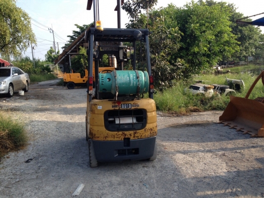 รถยกMitsubishi 1.5ตัน ติดแก๊สแล้ว เกียร์ออโต้ ยางตันสภาพดีครับ