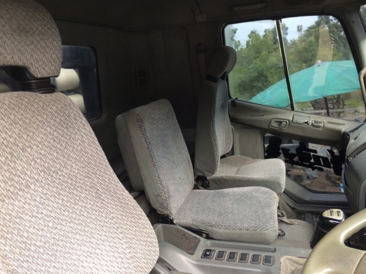 ขายหัวลากMITSUBISHI FN527M-TGเครื่องฮุนได340แรงเกียร์อินตั้นNgv8ถังปี45