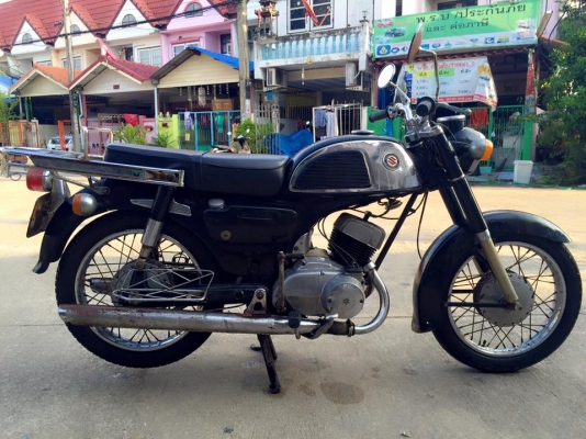 ขายเหมา c92 k 125m2   เครื่องดีขี่ได้ปกติ สภาพครบตามรูป ขี่ใช้งานได้ มีทะเบียนโอน ทั้งคู่ รายละเอียด โทรคุยได้ครับ ขาย 69000