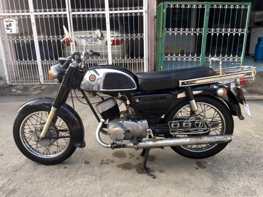 ขายเหมา c92 k 125m2   เครื่องดีขี่ได้ปกติ สภาพครบตามรูป ขี่ใช้งานได้ มีทะเบียนโอน ทั้งคู่ รายละเอียด โทรคุยได้ครับ ขาย 69000