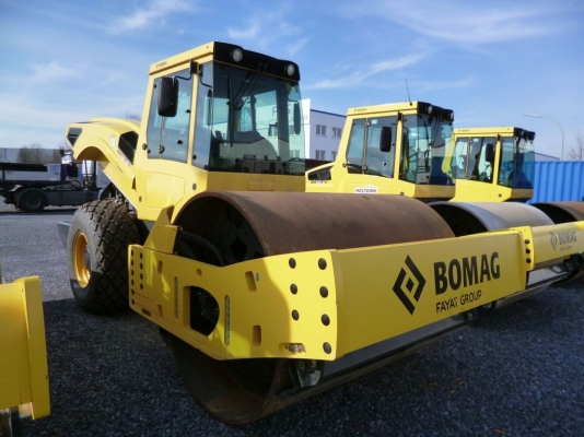 BOMAG BW219DH-4i ปี2013 684ชม. Made in เยอรมัน 19-20ตัน ครับ