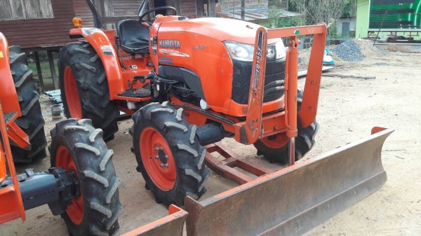 ขายคูโบต้าL4708พร้อมดันหน้าสภาพเดิมๆคับ ราคาเบาๆ365,000บาท