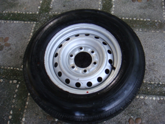 ล้อกะทะพร้อมยางขอบ15 ของDmax ติดต่อ 0982868775