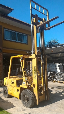 ขาย FORKLIFT KOMATSU 20-7 เก่านอก ขาย FORKLIFT KOMATSU 20-7 เก่านอก