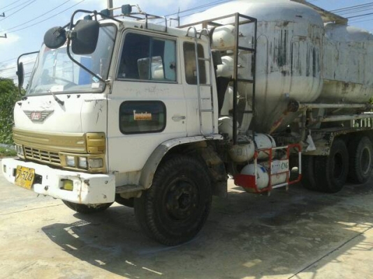 ขาย10ล้อ เพลาเดียว พร้อมเต้าปูน