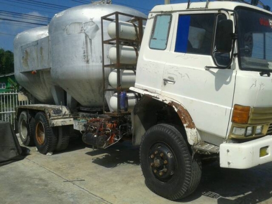 ขาย10ล้อ เพลาเดียว พร้อมเต้าปูน