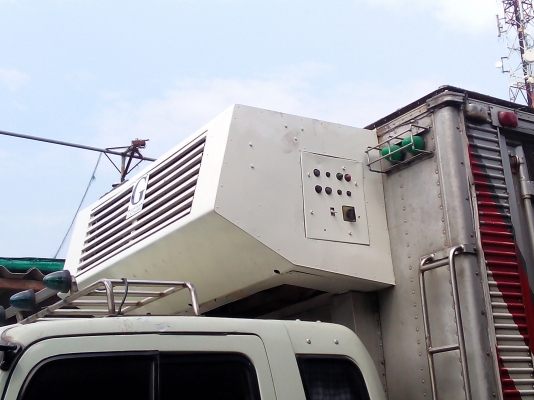 6 ล้อใหญ่  *ตู้เย็น-สแตนเลส*  HINO *สิงห์ไฮเทค* FF3H 195 แรงม้า  *ยาว 7.20 ม.*  รถสวยจริง * รถห้างแท้ * มีเล่มพร้อม *