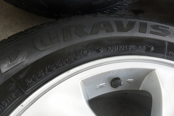 ล้อแม็ก 16นิ้ว 6รู อีซูสุ พร้อมยาง สวยๆ 4 ล้อ ลดราคาเหลือ 5900 บาท