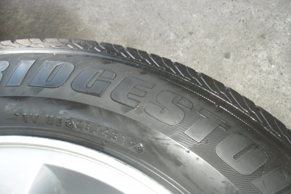 ล้อแม็ก 16นิ้ว 6รู อีซูสุ พร้อมยาง สวยๆ 4 ล้อ ลดราคาเหลือ 5900 บาท