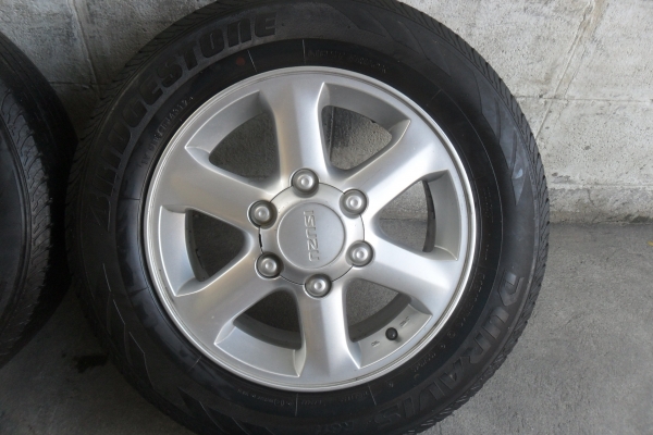 ล้อแม็ก 16นิ้ว 6รู อีซูสุ พร้อมยาง สวยๆ 4 ล้อ ลดราคาเหลือ 5900 บาท