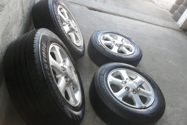 ล้อแม็ก 16นิ้ว 6รู อีซูสุ พร้อมยาง สวยๆ 4 ล้อ ลดราคาเหลือ 5900 บาท